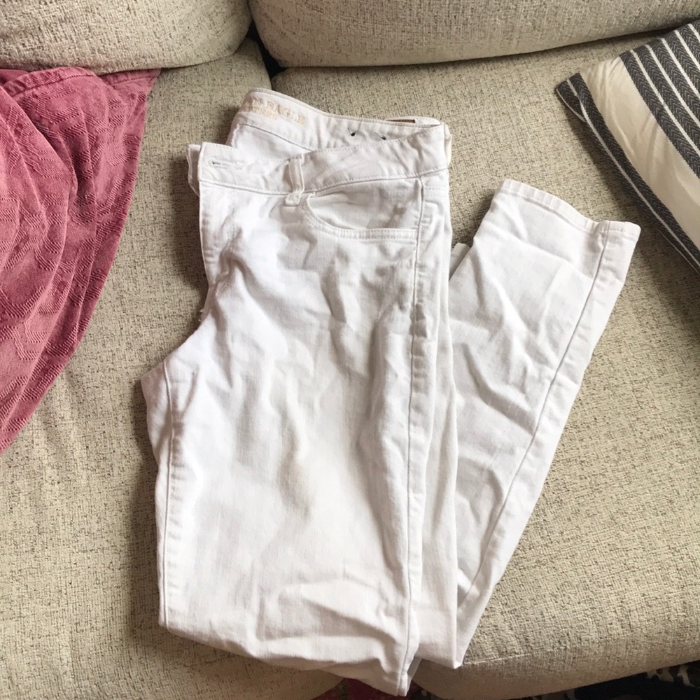 AE white jeans